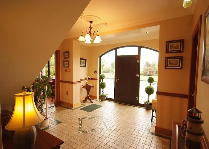 Bed & Breakfast Dunross House